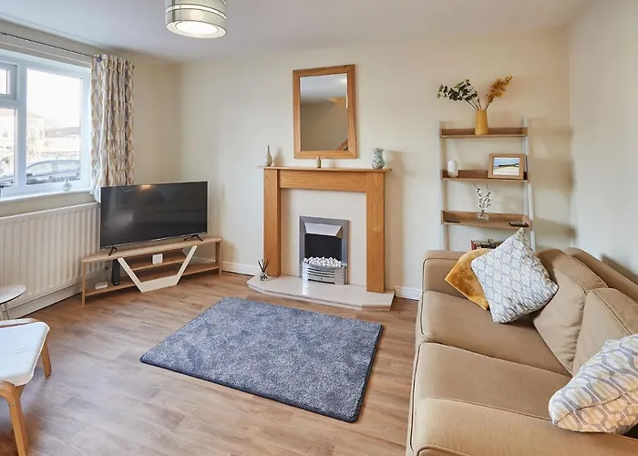 Host & Stay - Station Cottage